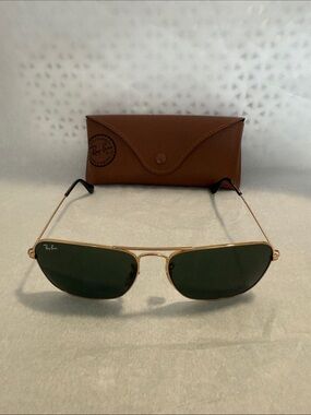 Ray-Ban Men's Gold Frame Sunglasses with Green Lenses and Brown Case